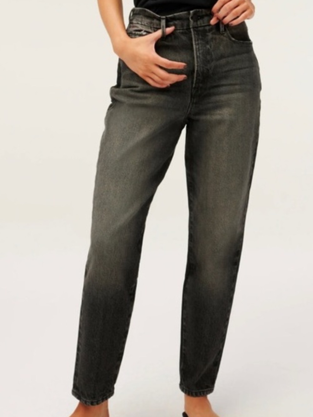 Good American Mom Jeans (size 4/27)